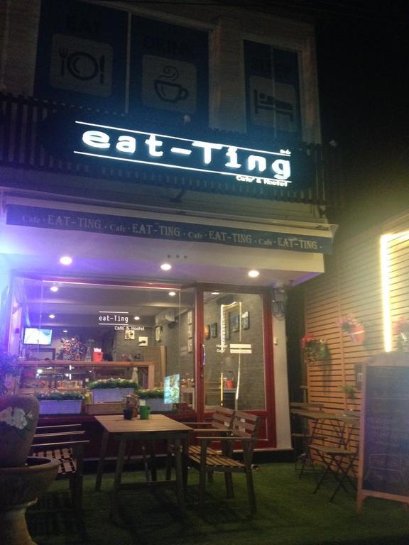 Eat-Ting Hostel Bang Sao Thong Bagian luar foto